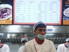 -闫家驴肉老店(华电一校店)