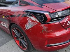 -蜂鸟快修喷漆钣喷汽修旗舰工厂(军工路店)