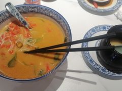 -赣南粉局·江西锅气炒米粉(南京西路店)