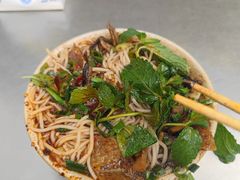 -铭记嘎洒生态鳝鱼(迎春街店)