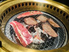 -山川小町·极番烧肉(新地假日广场店)