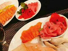 -唐拉雅秀酒店-西锦汇空中BBQ·思创餐厅