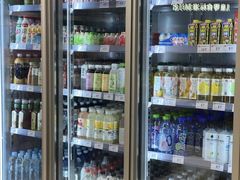 -良品铺子(长和国际店)