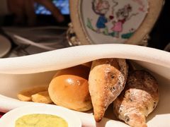 泊诗南烘焙餐前面包配海苔黄油-弦月窗LUNETTE BY AMANDA(复兴路店)