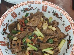 -湖南人家湘菜馆(镇江路店)