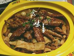 -多嘴肉蟹煲(万达店)
