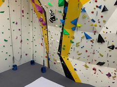 -问山MountQuest攀岩馆