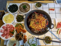 -瓜西西重庆火锅(花溪店)