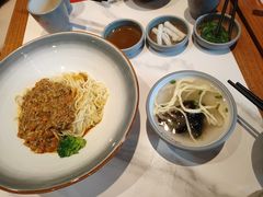 -馋三尺蟹粉小笼(人民广场店)