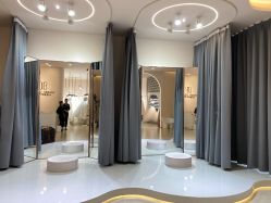 -Color卡诺婚纱礼服馆(南京严选店)