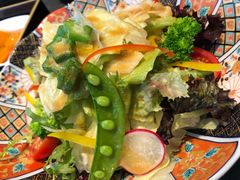 -铭牛烧肉·和牛海鲜自助(高新月牙湖店)