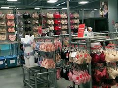 -上品折扣(回龙观店)