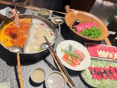 -三出山火锅(万象天地店)