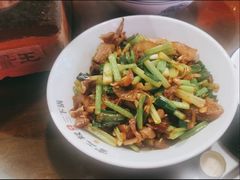 -富正毅三下锅·湘西韵味(天门山索道店)