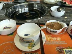 -何鲜菇火锅(大营盘店)