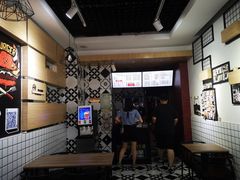 -牛纽塔·牛人堡(群众路店)