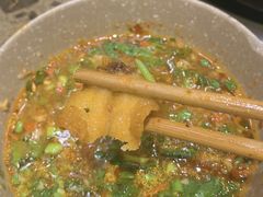 -肖肖酸萝卜鱼火锅(总店)