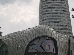 -上海尚嘉中心