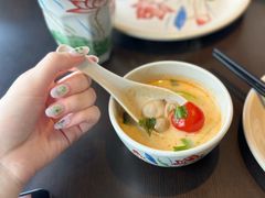 -大头虾越式风味餐厅(光明广场店)