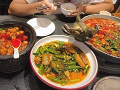 -万重锦·人文川菜馆(骡马市店)