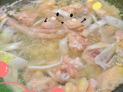 -洪氏嗨捞·广东猪肚鸡·椰子鸡火锅(西咸万象城店)