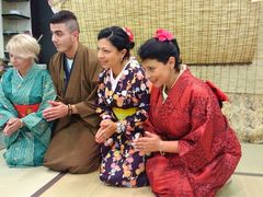 -东京都浅草樱花和服租赁店