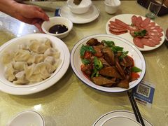 -鹤乡东北菜(崮山路店)