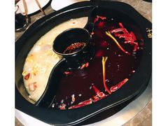 -佬土鹅肠火锅(解放路店)