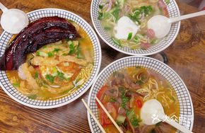 Signature Three-Flavor Pig's Intestine Noodles
