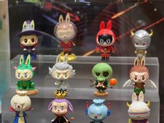 -泡泡玛特POPMART机器人店(高新万达店)
