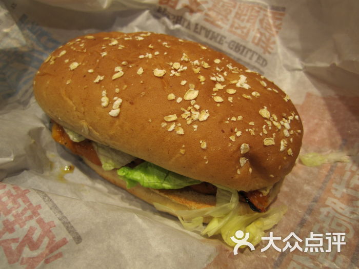 果木香风味火烤鸡腿堡