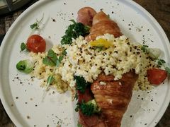 -HIGH FIVE哈福手工汉堡(桂林路店)