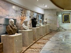 -北京奥加美术馆酒店(三里屯工人体育场地铁站店)