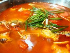 红酸黄辣丁-苗家恒灵酸汤鱼-跳水牛肉连锁店(凯里总店)