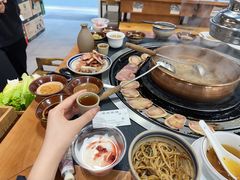 -阿山卓·野生菌火锅·纳西火塘烤肉