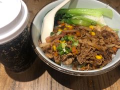 -蒙自源米线大王(东站店)