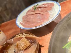 特色发鱿鱼-周小明火锅(黑金冠社区店)