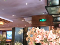 -八府香鸭·啫啫煲(华山路店)