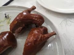 招牌红烧乳鸽-酌宴府The China Club·广州万富希尔顿酒店(云城东路店)