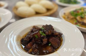 Homestyle Pork with Fermented Rice Bun
