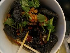 -黑色经典臭豆腐·湖南特产(步行街店)