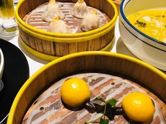 枇杷流沙包-松鹤楼·非遗·苏帮菜(融科店)