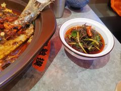 -鸣记脆皮烤鱼·海鲜烤鱼(亿合城店)