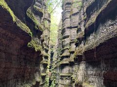 -梭布垭石林景区