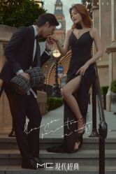 -现代经典婚纱摄影