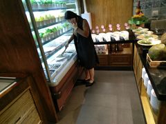 -领鲜活海鲜榴莲自助火锅(东门店)