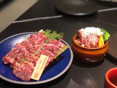 -山川小町·极番烧肉(新地假日广场店)