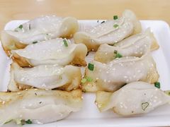 牛肉鍋貼-小姜锅贴(凤凰街店)