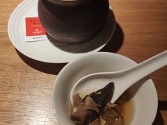 羊肚菌竹荪野菌汤-庆春朴门