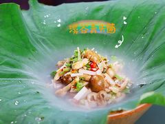 -彩云天云南餐厅